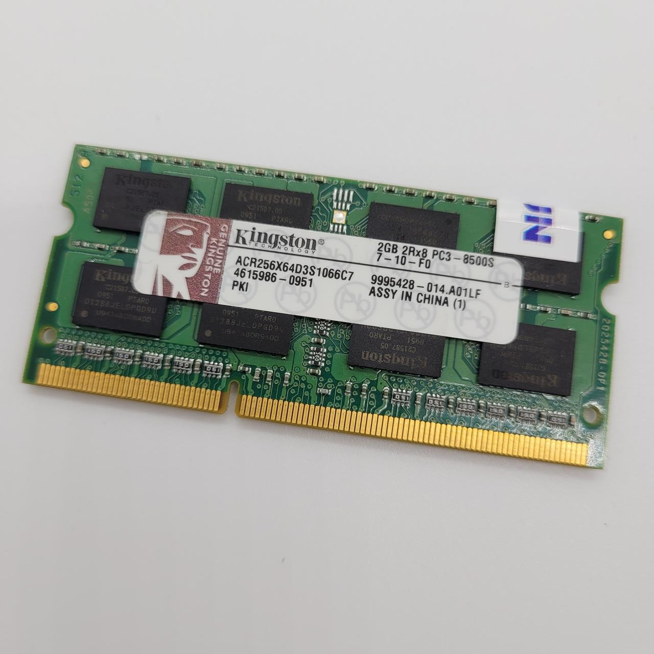 Оперативна пам'ять для ноутбука Kingston SODIMM DDR3 2Gb 1066MHz 8500S CL7 (ACR256X64D3S1066C7) Б/В