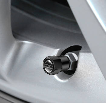 Ковпачки на ніпель з логотипом Nissan