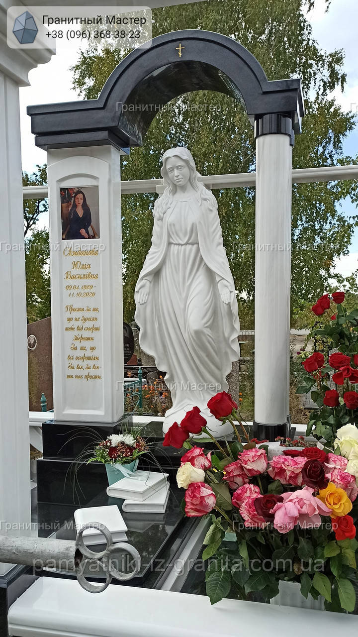 Елітний пам’ятник дівчині з білого мармуру і граніту зі скульптурою Богородиці та кольоровим портретом №2