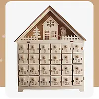 Новорічний, різдвяний адвент календар 2022 у вигляді дерев'яного будиночка з підсвічуванням на 24 шухлядки