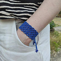 Женский браслет ручного плетения макраме "Coffee seeds" (синий)