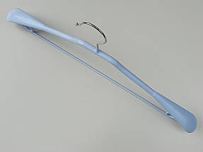 Плічка вішалки тремпеля металевий в силіконовому покритті широкий ніжно блакитного кольору , довжина 45 см, фото 3
