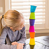 Розвиваючий набір для сортування Стаканчики на присоску (6 шт) від Fat Brain Toys, фото 3