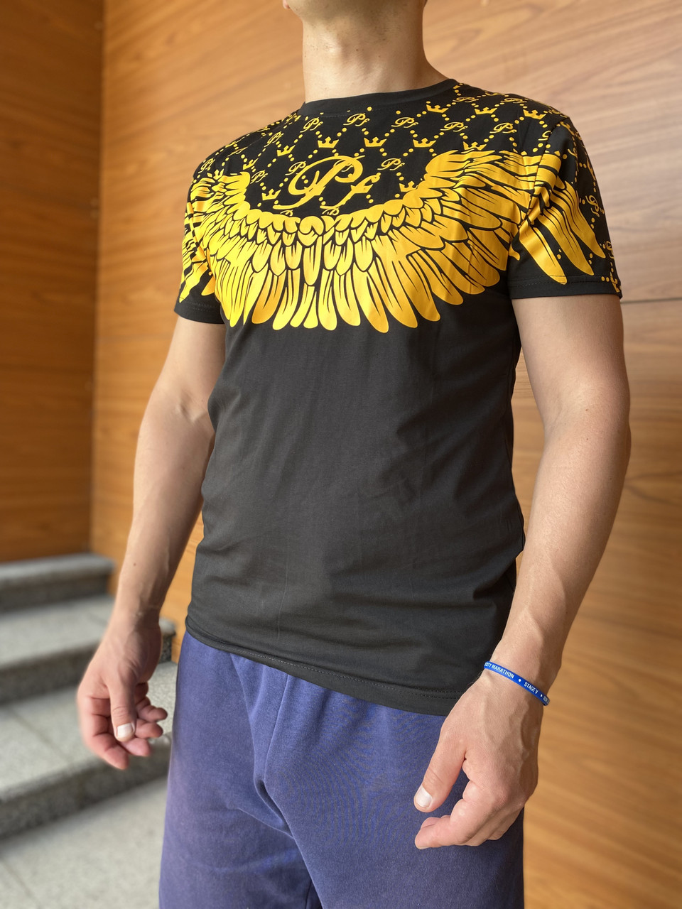 Чоловіча футболка з принтом "крила"