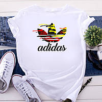 Стильная футболка Адидас Adidas с цветным логотипом