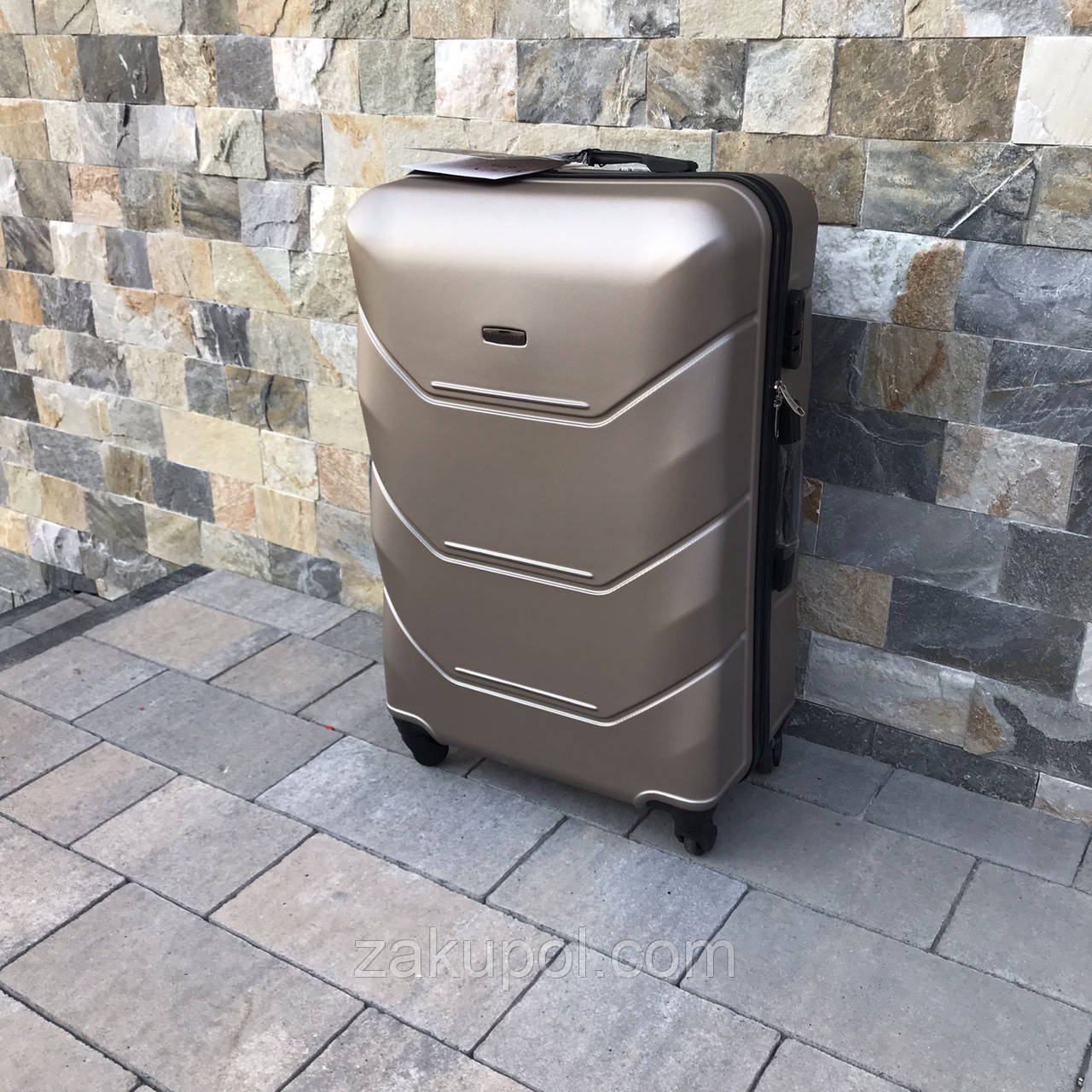 Валіза дорожня велика Wings 147 L Шампань