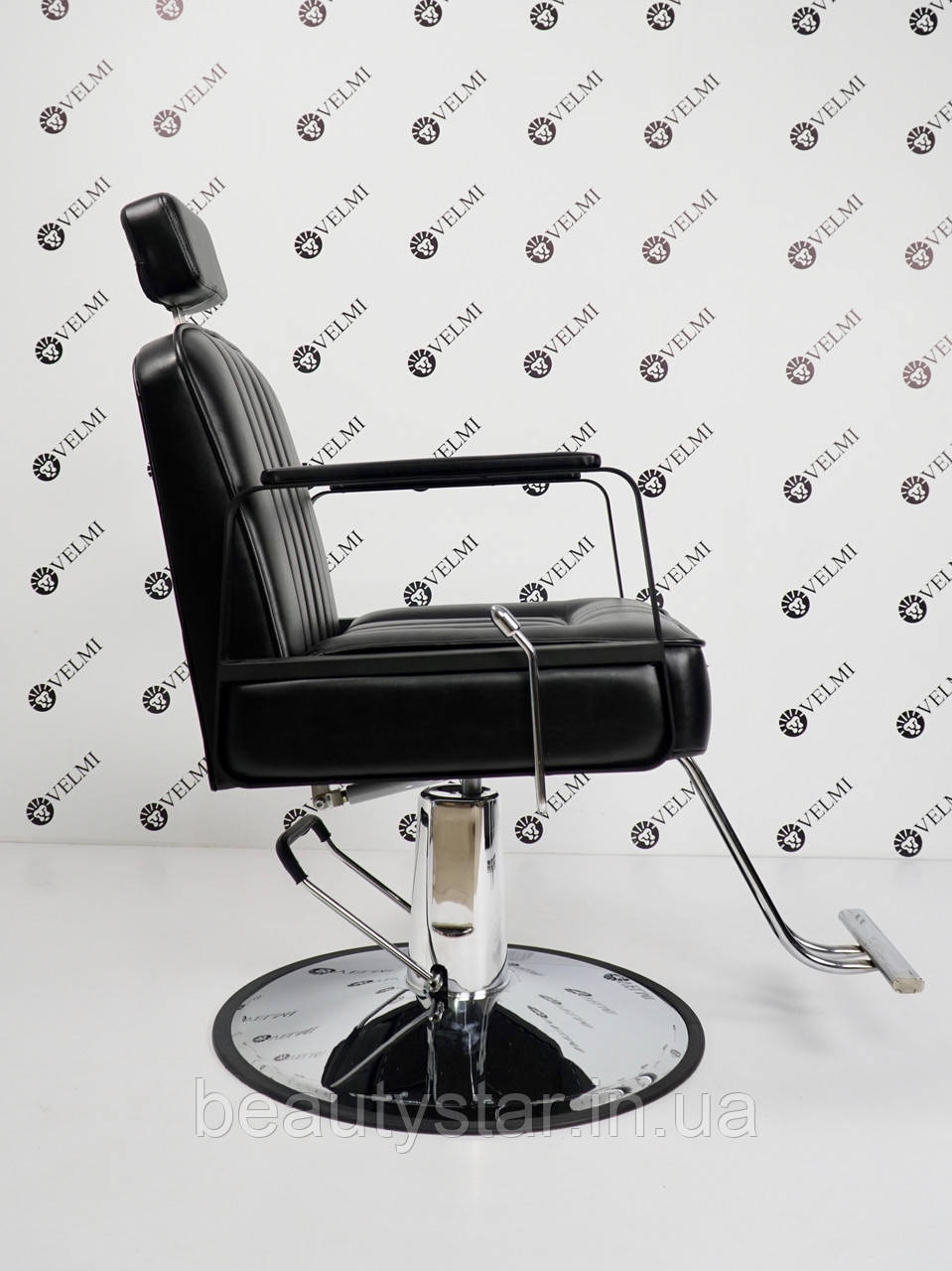 Чоловіче крісло для стрижки BARBER BRONX Стильне перукарське крісло з підголовником на гідравліці Барбершоп