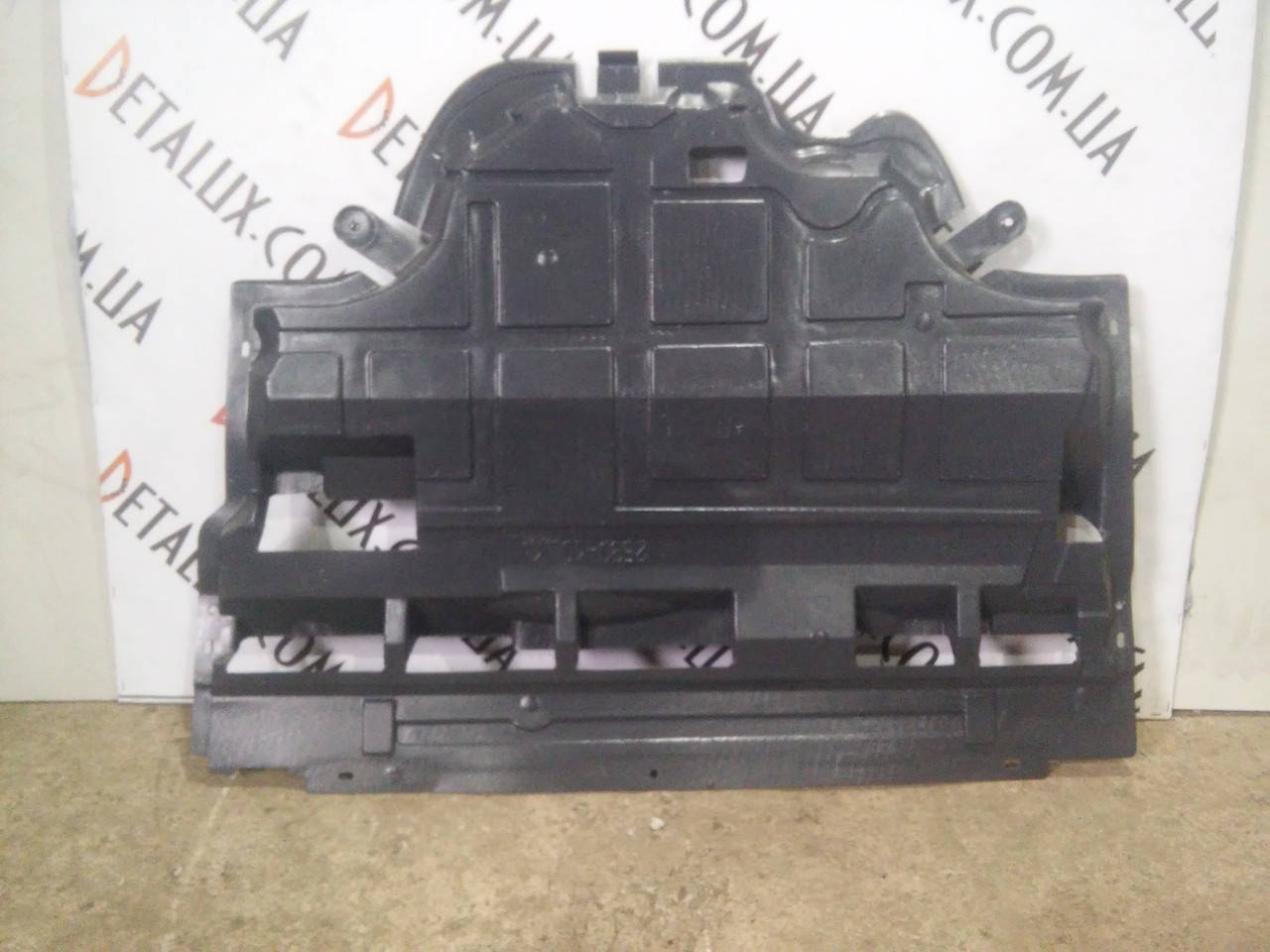 

Защита картера двигателя 2,0 (новая) 602734-5 на Opel Vivaro, Renault Trafic, Nissan Primastar, Рено Трафик,