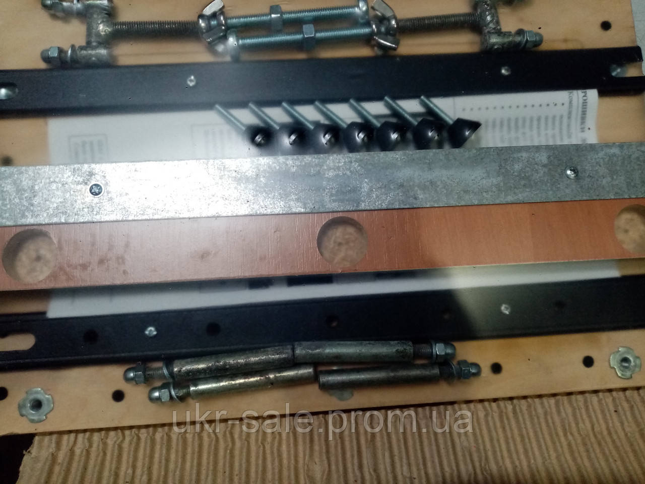 Купить Станок для архивации (прошивки) документов (на 5 отверстий для ...