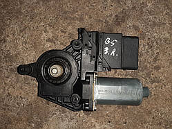 Моторчик склопідіймача з блоком задній правий Volkswagen Passat B5