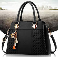 Женская классическая сумка через плечо с брелком эко кожа Aliri-01333 черная