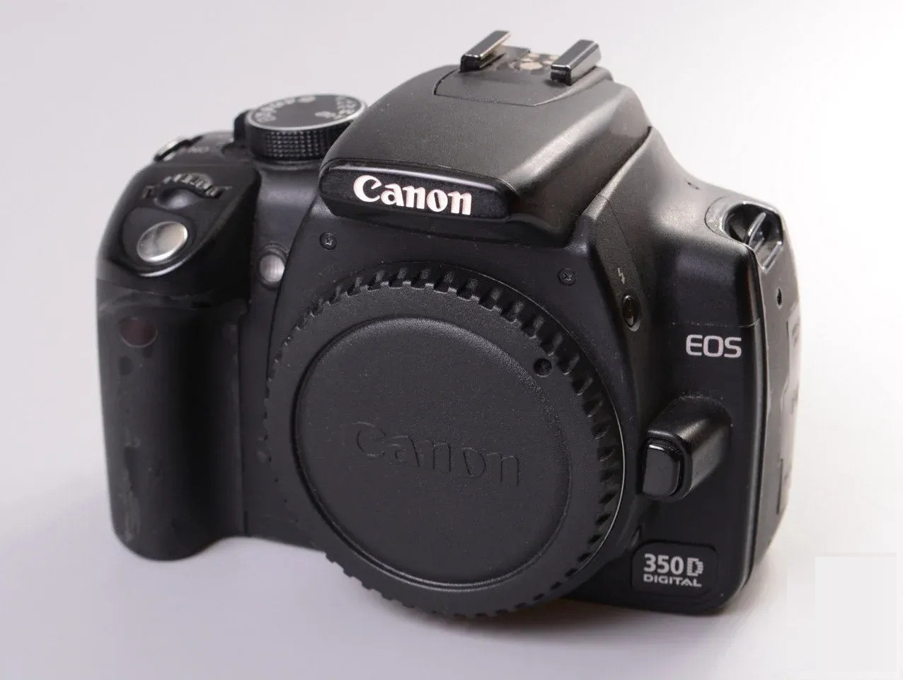 Дзеркальний фотоапарат Canon EOS 350D body