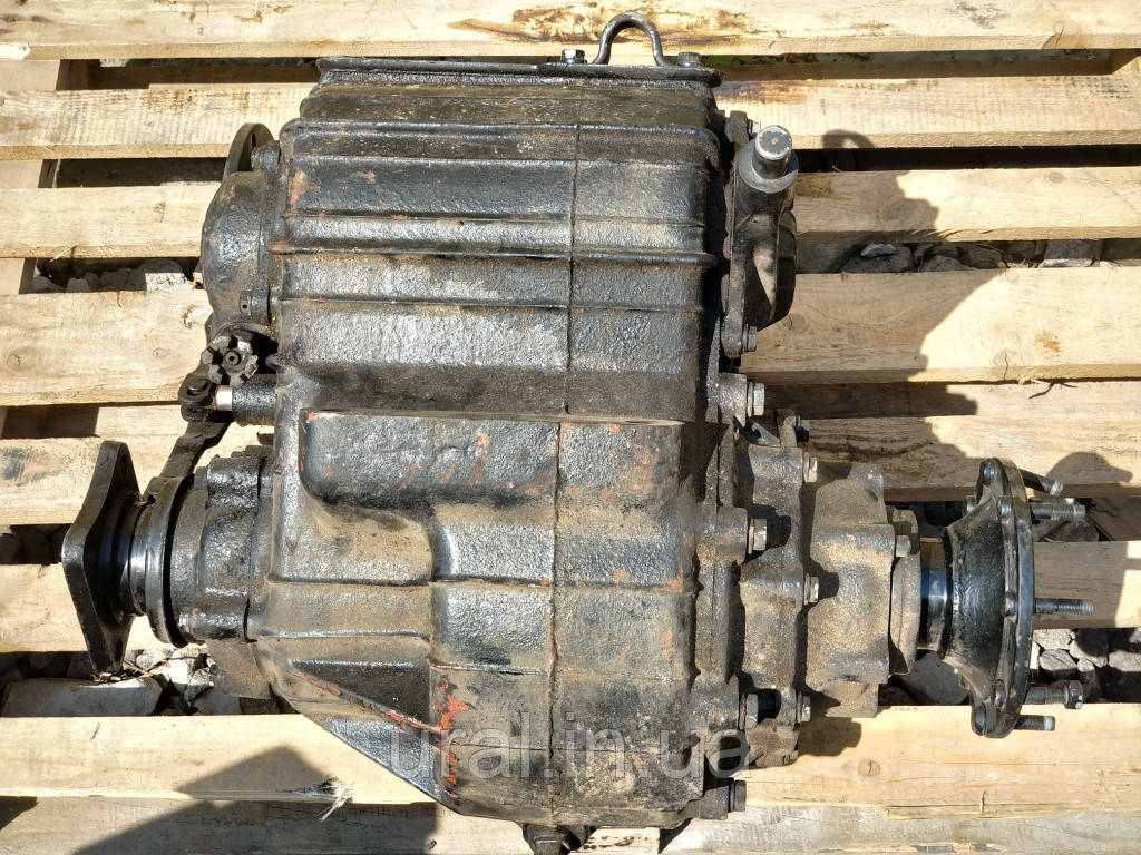 Коробка раздавальна в зборі 375,4320 4320-1800012