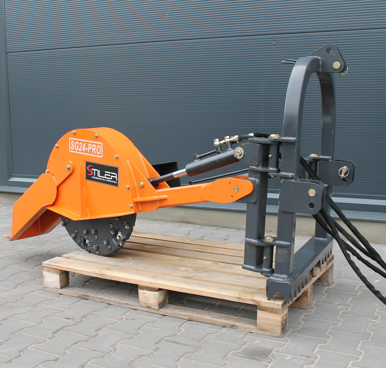 Подрібнювач пнів STILLER SG 24 - PRO