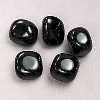 Натуральный камень галтовка крошка Черный оникс обработанный скол 15-30 мм (22 грамм, 2 шт)