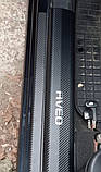 Захист порогів - накладки на пороги Chevrolet AVEO I/II 5-дверка 2002- (Premium Карбон), фото 3