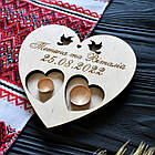 Весільна підставка для обручок з іменами молодят та датою (серце з голубами), з дерева, фото 2