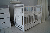 Кровать детская Baby Comfort TEDDY белая с ящиком и маятником
