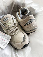 Світлі кросівки жіночі Нью Беленс 2002R. Модні жіночі кроси New Balance 2002R., фото 7