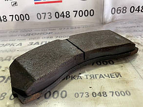 Гальмівні колодки на тягачі
