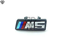 Шильдик M5 в решотку радиатора ноздри BMW E60