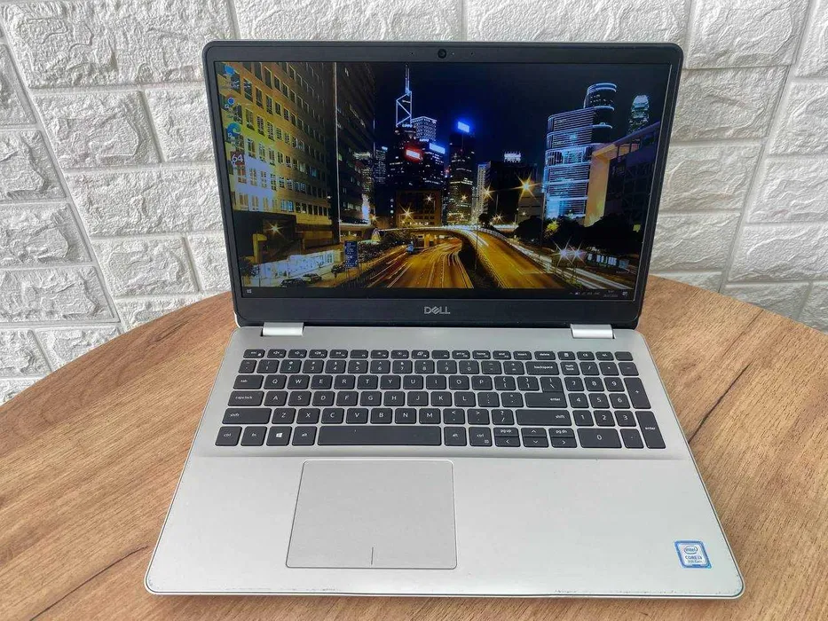 Ноутбук Dell Inspiron 5584 15.6 FHD/IPS/i3 8145U/4Gb/SSD128Gb/Intel UHD ...