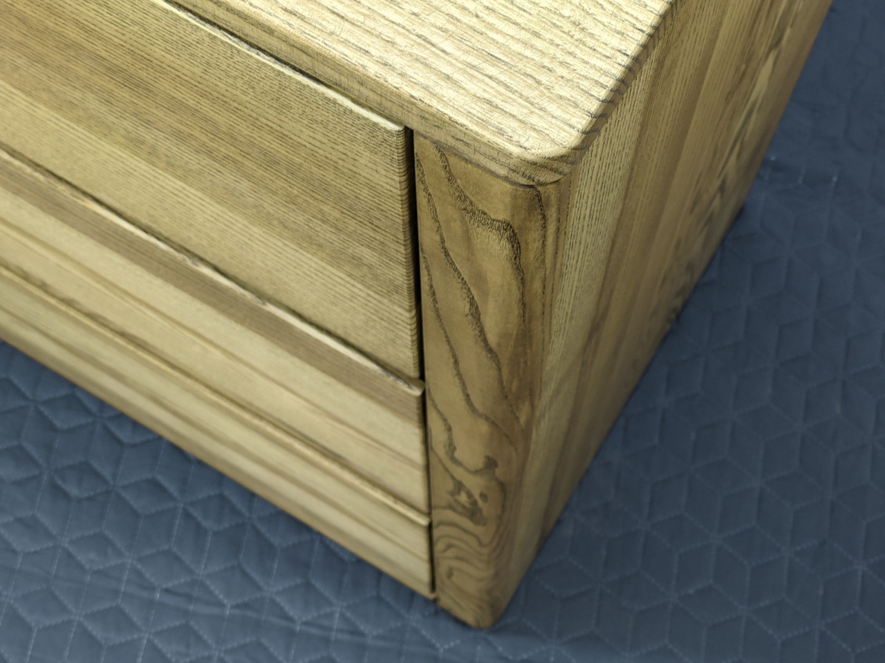 Комод на 6 ящиков "Еко" из массива дерева ясень Комод на 6 ящиков "Еко" из массива дерева ясень