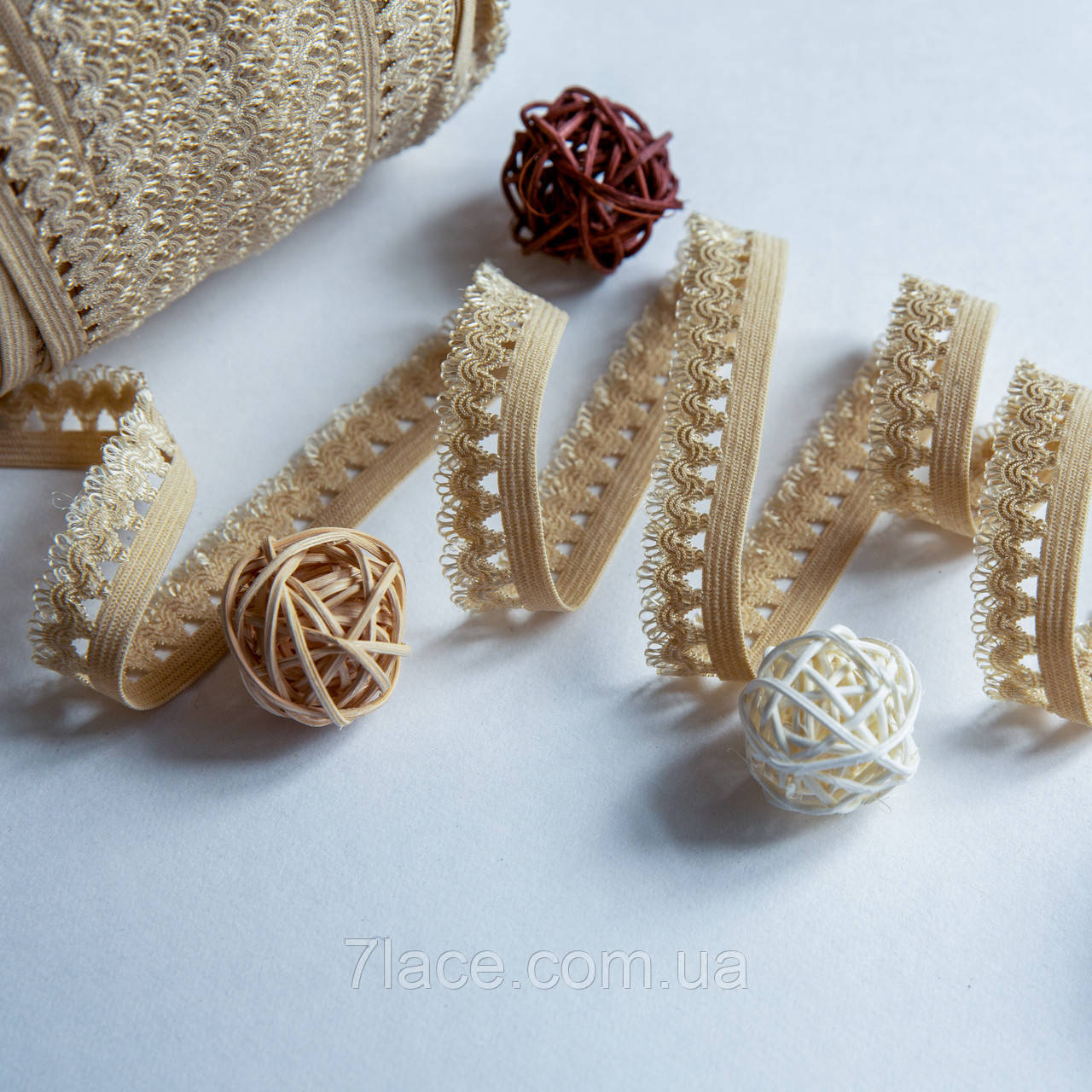 Оздоблювальна (станова, ажурна) резинка для нижньої білизни / колір БЕЖЕВИЙ / ширина 1,5 см / замовлення від 1 метра, фото 1