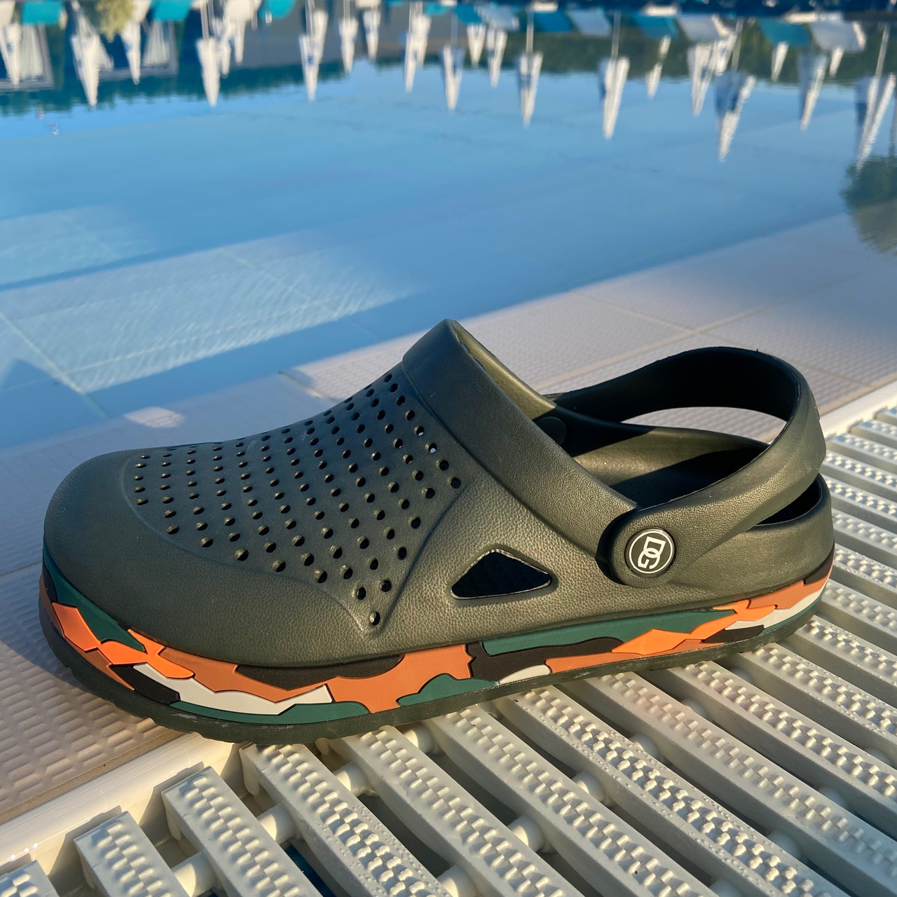 Чоловічі крокси кольору хакі