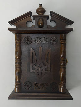 Ключниця настінна дерев'яна ручної роботи з українською символікою "Тризуб" на шість гачків │ Настінна ключниця з дерева