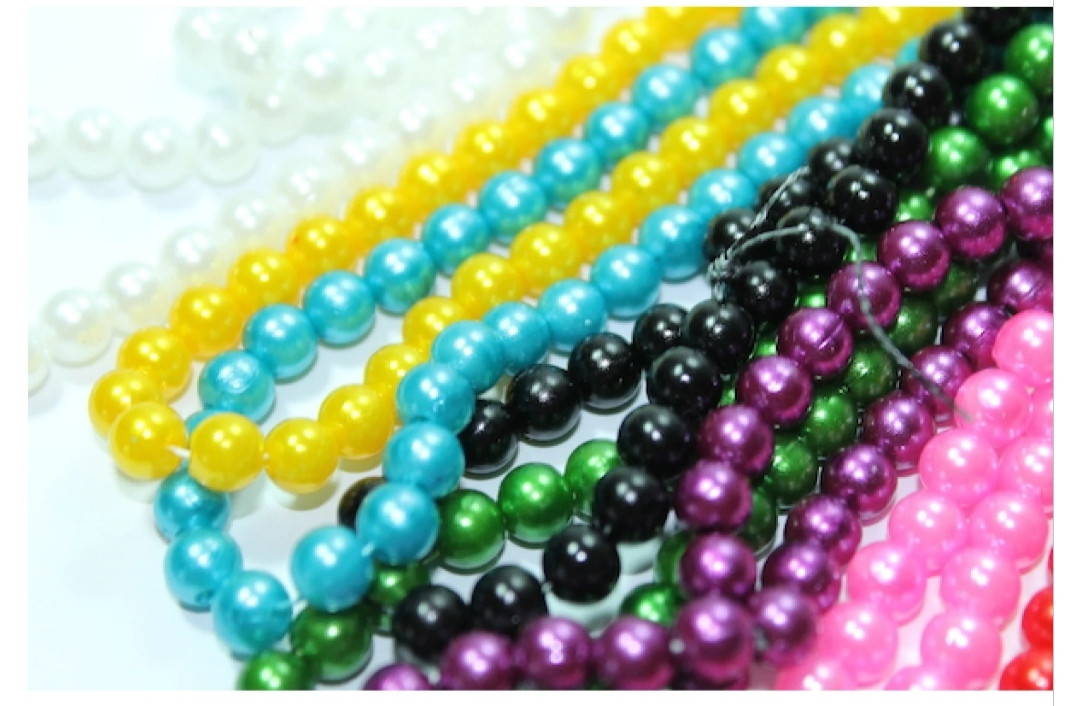 Намистини пластмасові 8мм (500гр)