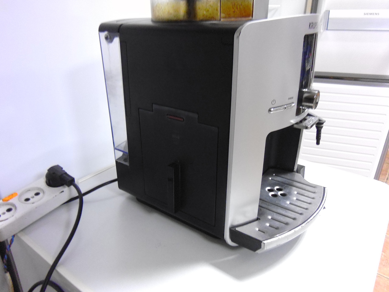 Кавомашина KRUPS EA82, б/у з Німеччини, ціна 4500 грн — Prom.ua (ID ...