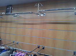 Экономпанель. Подставки под головные уборы. Торговые дуги хромированные для вешалок с одеждой.