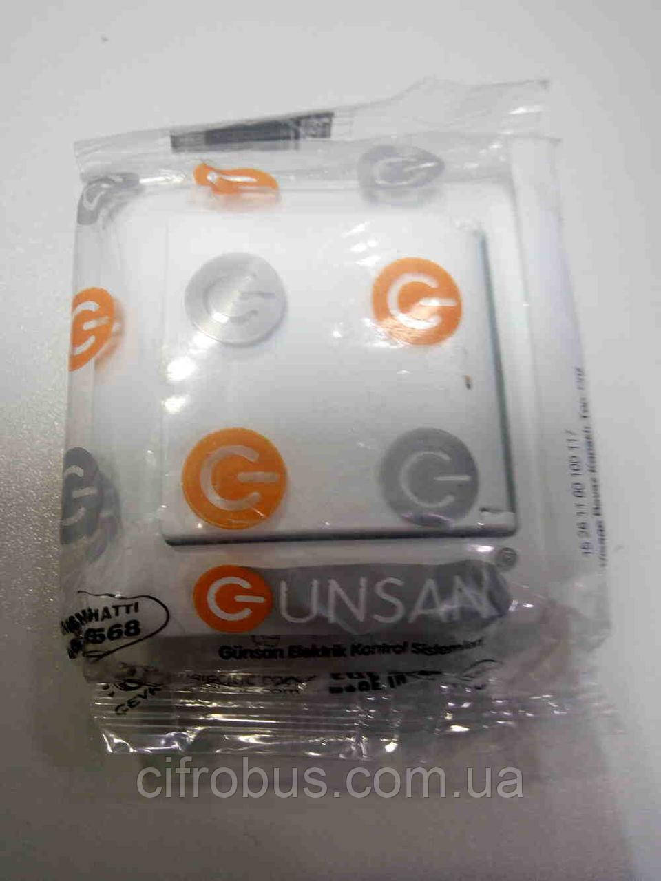 Розетка вимикач рамка Б/У GUNSAN, фото 1