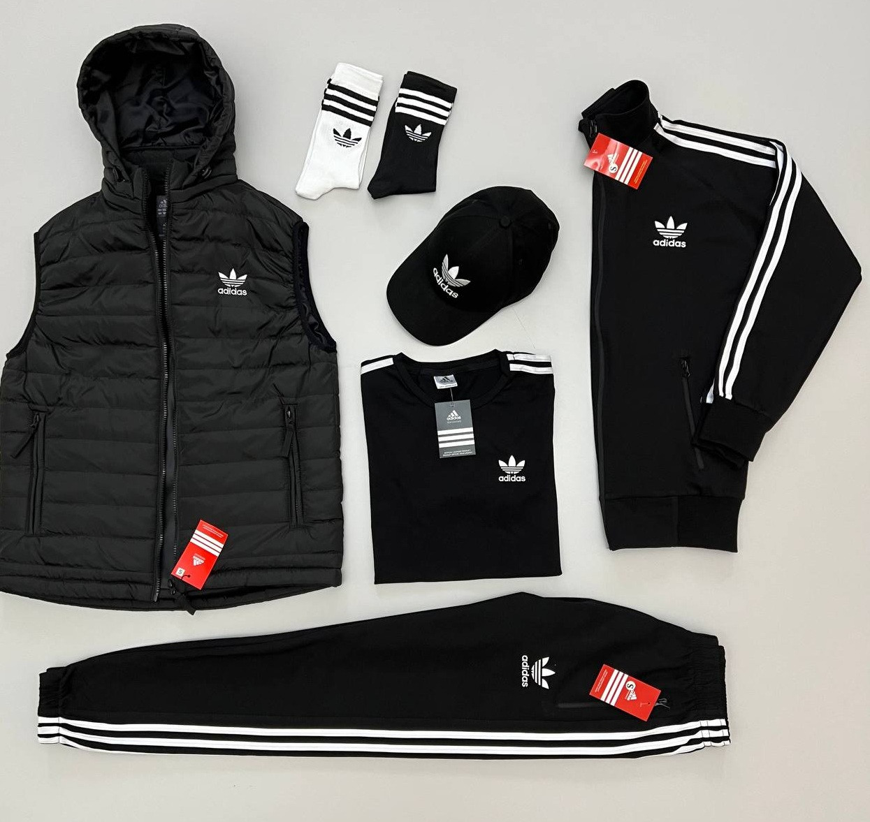 Чоловічий спортивний костюм Adidas весна-осінь із жилеткою (безрукавкою) комплект Туреччина. Живе фото, фото 1