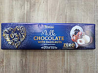 Шоколад молочный целым фундуком Torras Milk Chocolate with Hazelnuts