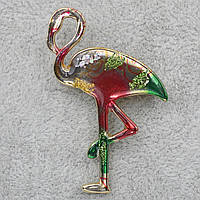 Брошь металлическая золотистая Фламинго покрыта цветной эмалью размер изделия 3 х 4,8 см