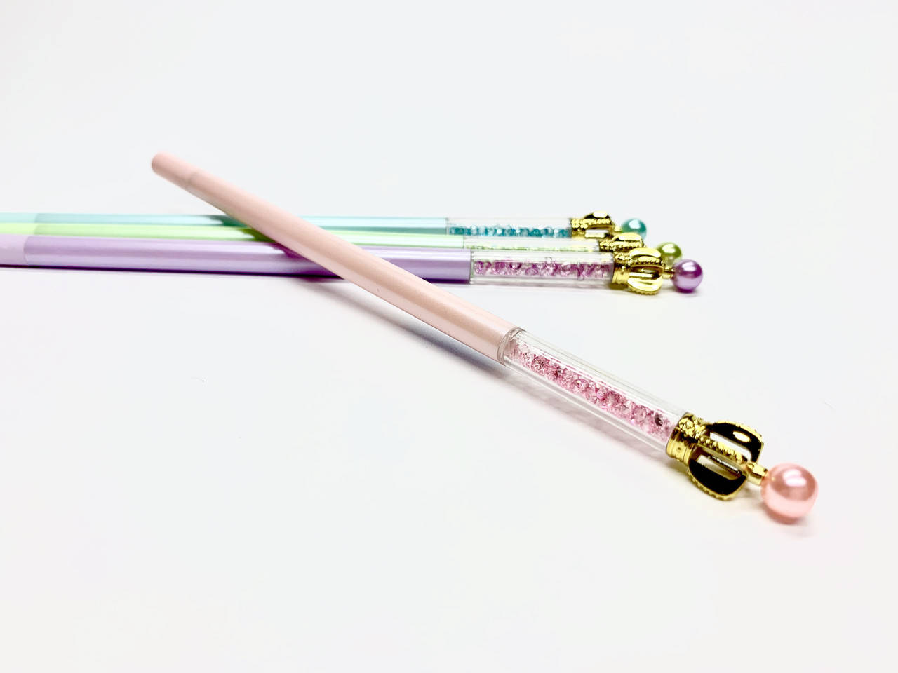 

Ручка с камушками и короной (Розовая)