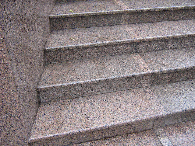 Продаж гранітних ступенів у Дніпропетровську, фото 1