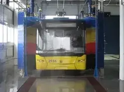 Портальна мийка тролейбусів