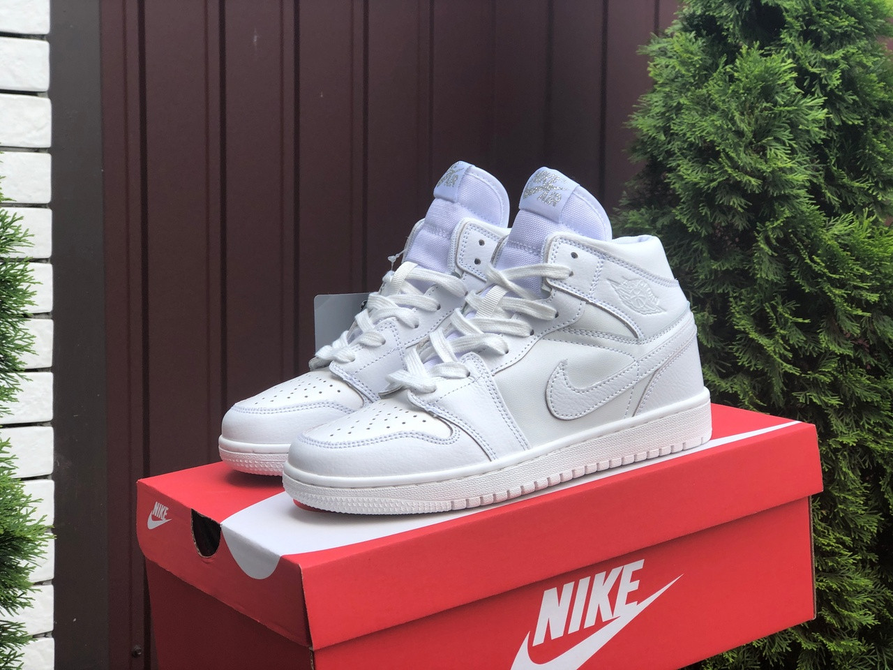 Кросівки жіночі демісезонні в стилі Nike Air Force 1 Shadow, білі