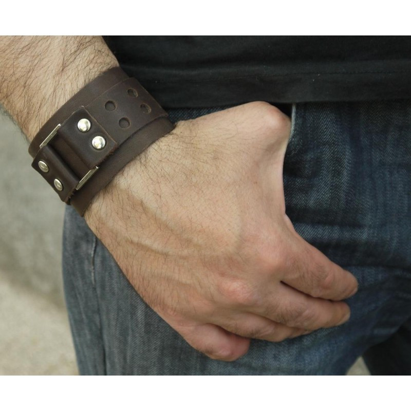 Широкий чоловічий браслет-манжета із натуральної шкіри регулюється кнопками, фото 1