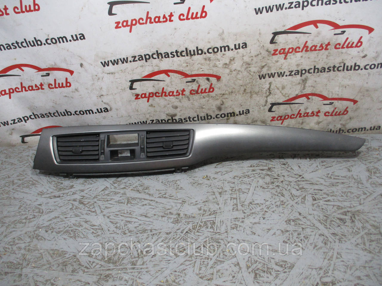 Накладка на торпедо центральна MR532228 з дифлекторами SPC00729, SPC00730, 9919982 Lancer 9 Mitsubishi, фото 1