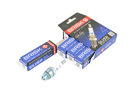 Свічка запалювання Silver ГАЗ-3302-402 дв. газ (ключ на 21, зазор 0.55, коротка юбка) к-т, фото 1