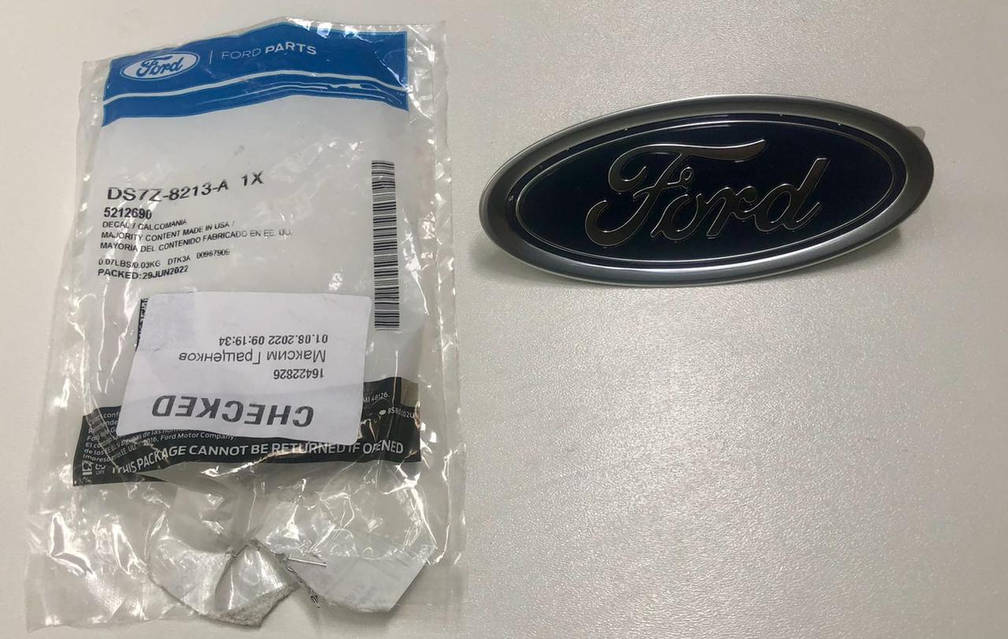 3911716168_w1280_h640_emblema-