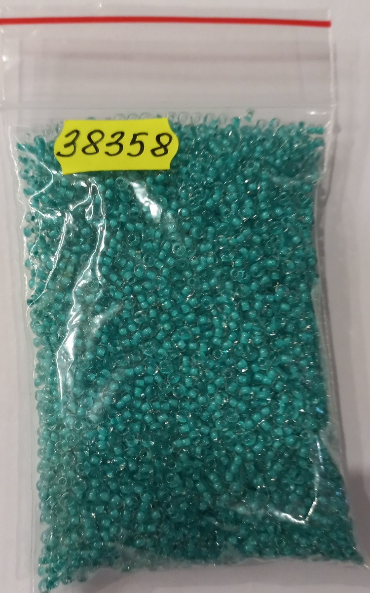 Бісер 10/0, No38358 бірюзовий, пофарбований зсередини (пач.50 грамів)