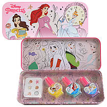 Набір лаків для нігтів Enchanting Destination Markwins1580345E в металевому футлярі