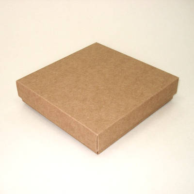 Коробка подарункова з крафт картону, 150х150х35 мм.