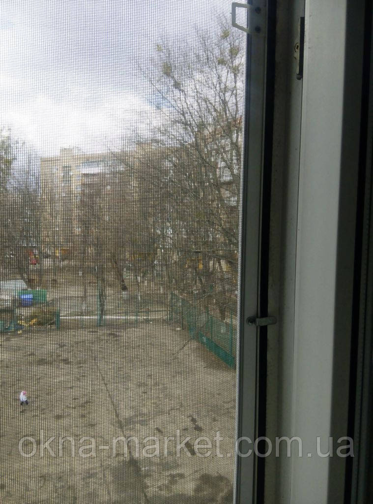 Москітні сітки з полотном антипил