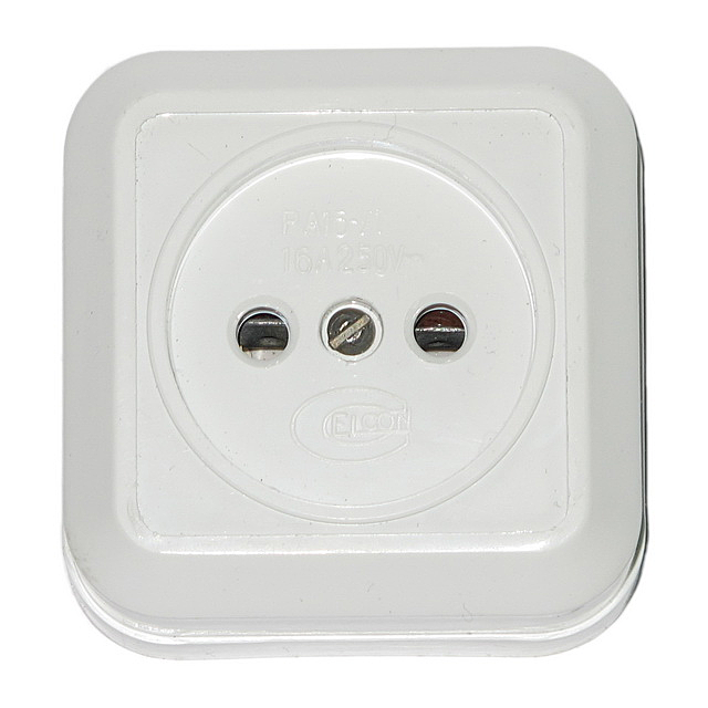 Розетка одинарна відкритого встановлення без з/к РА16-У18 (кераміка), фото 1